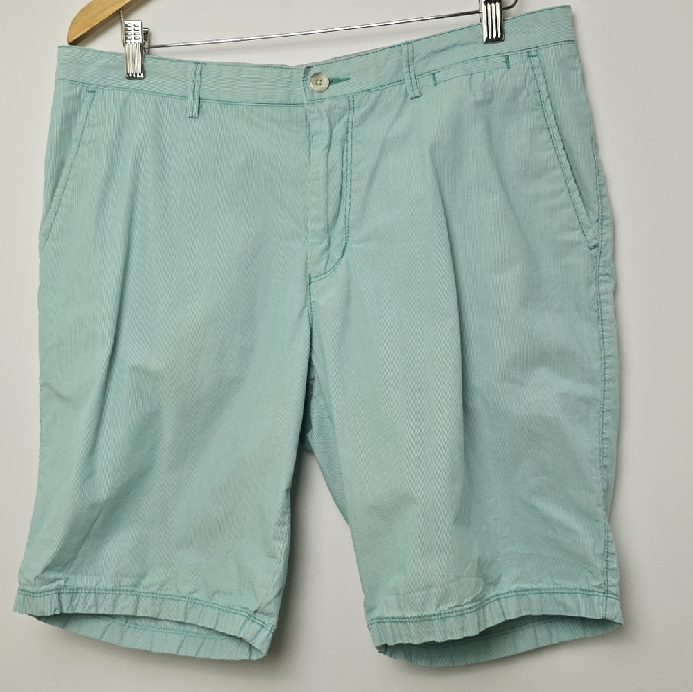 BOSS Hugo Boss Men’s Slim Fit Chino Shorts Size 34R Ocean Green Pinstripe Design